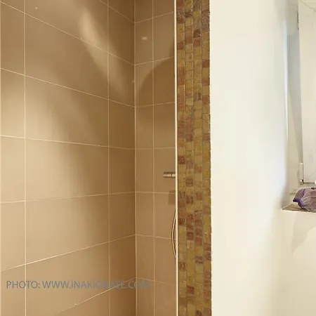 Les Moanas Bed and Breakfast